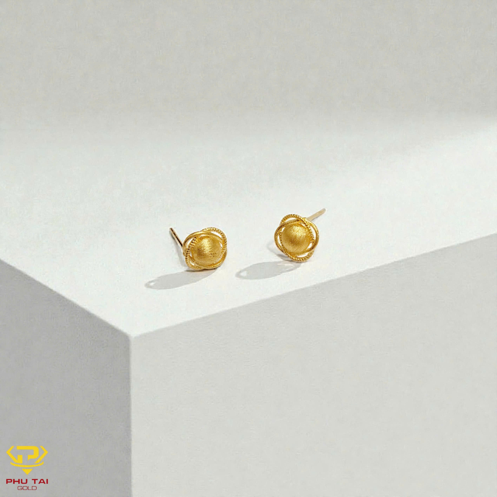 Khuyên tai vàng ta (mã KT 792)